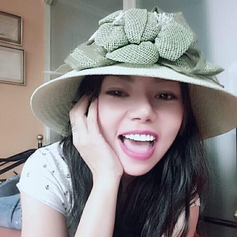 Meet your Posher, Myraflor